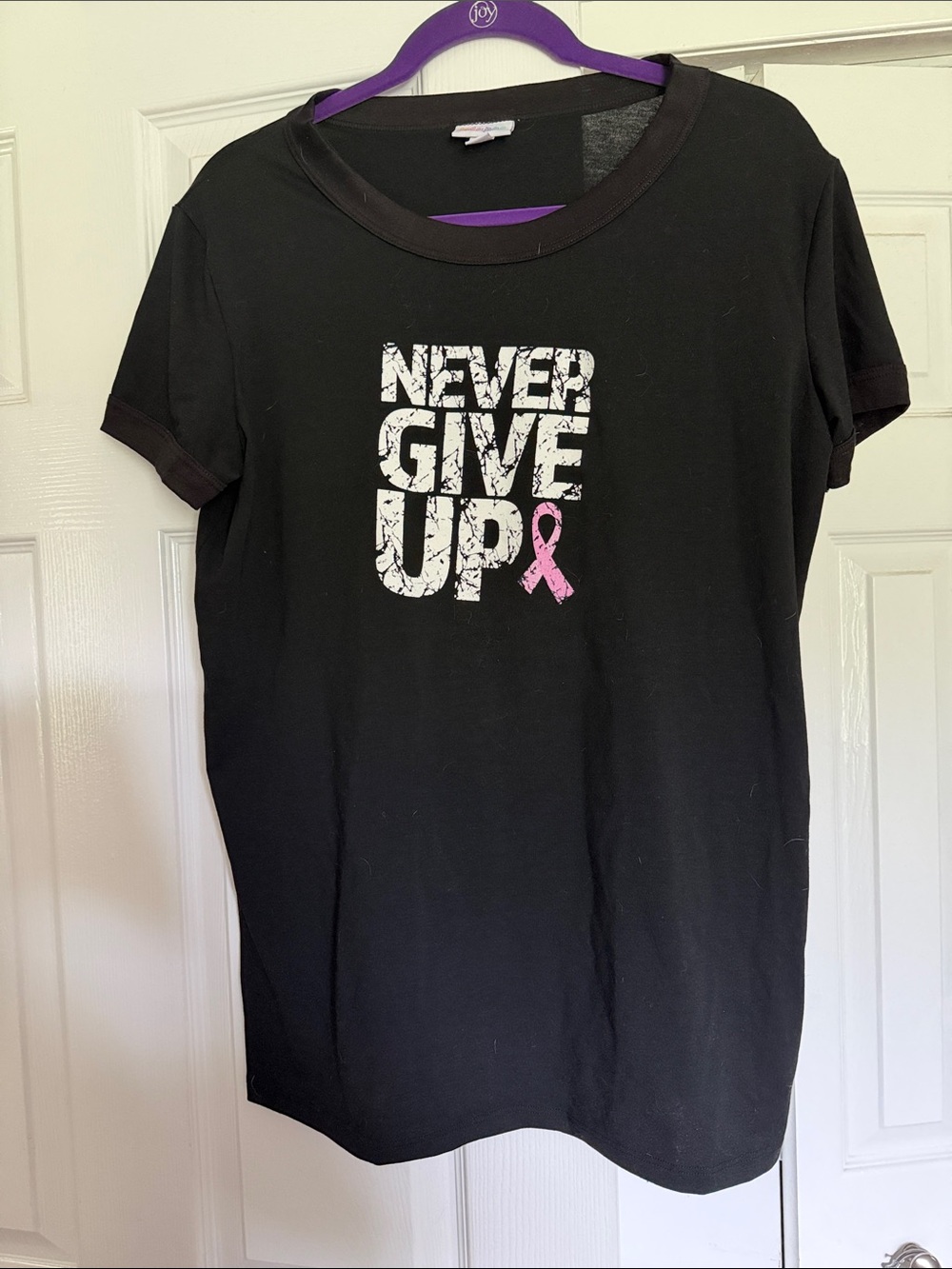 LuLaRoe Black Short-Sleeve Tee with White 'Never Give Up' and Pink Ribbon